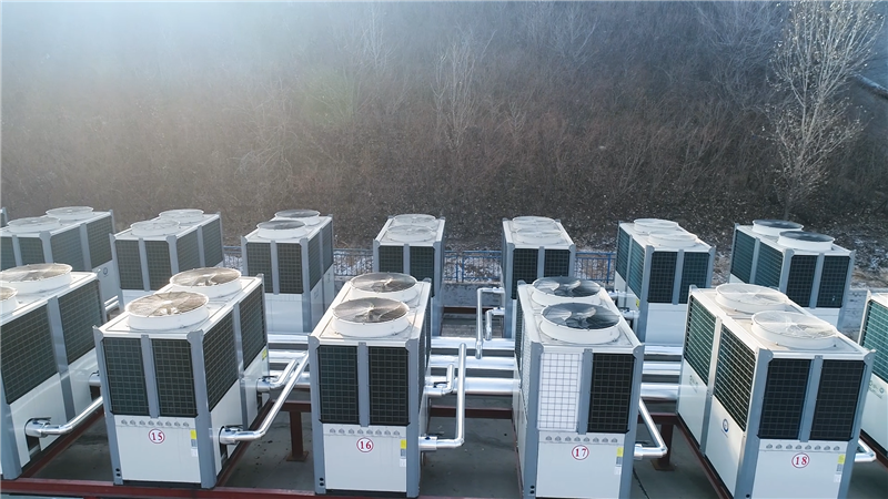 山西煤礦用紐恩泰空氣能熱泵，方便、低成本的實(shí)現電采暖