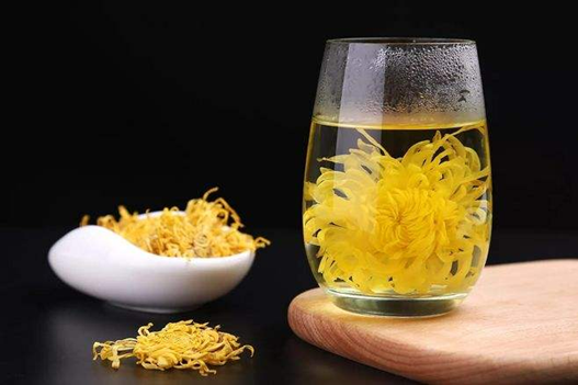 菊花烘干選紐恩泰空氣能烘干機，色香味俱全、品質(zhì)佳