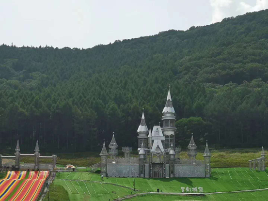 紐恩泰空氣能吉林神鹿峰國家旅游度假區熱泵熱水工程試機成功