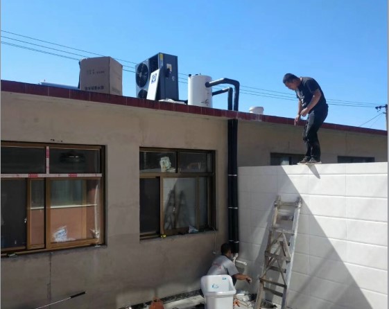 河北唐山一農村自建房采用空氣能采暖，室內溫度達到了24℃