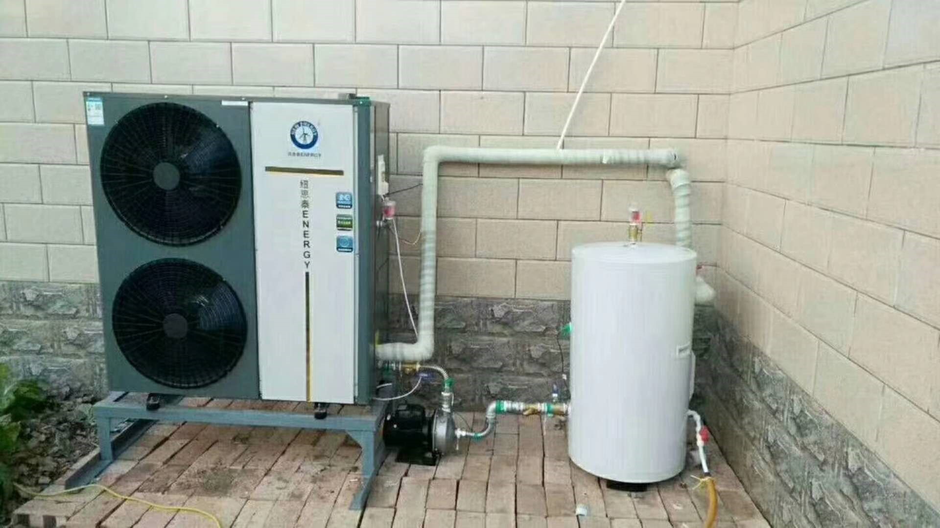 空氣能取暖設備費電嗎