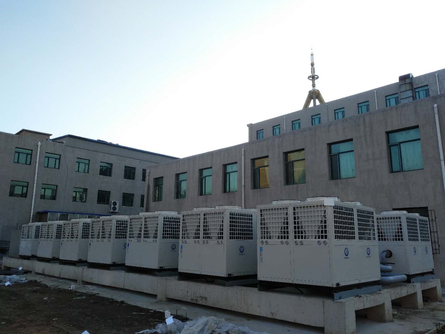 采暖、制冷、熱水用空氣能熱泵，完美解決酒店節能降耗問(wèn)題