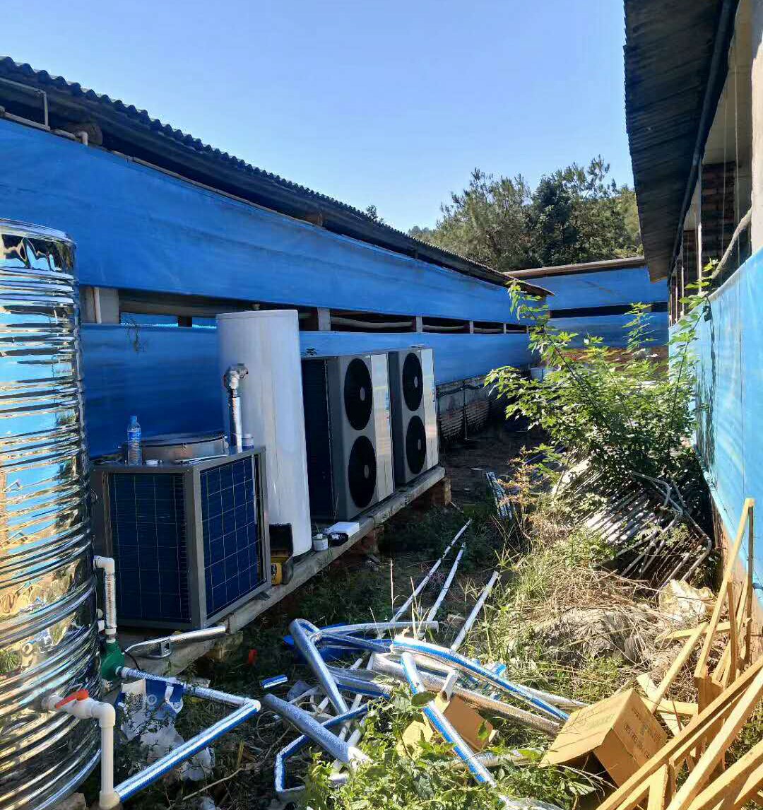 安全采暖，福建龍巖500平米養豬場(chǎng)用紐恩泰空氣能熱泵