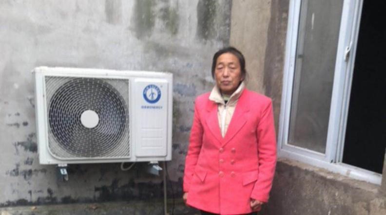 南方居民買(mǎi)紐恩泰空氣源熱風(fēng)機，制冷采暖兩不誤